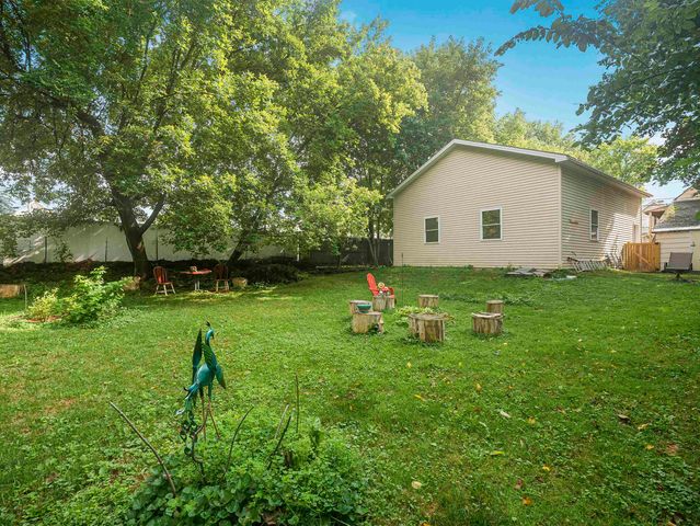 39 Forest Street, Rutland City, VT 05701