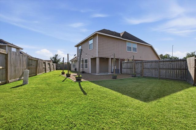 10526 Devinwood Drive, Baytown, TX 77523