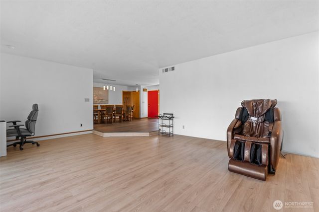 1117 Appleland Drive, Wenatchee, WA 98801