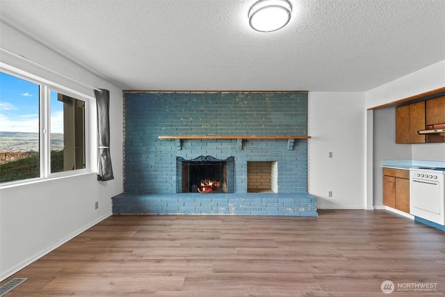 1117 Appleland Drive, Wenatchee, WA 98801