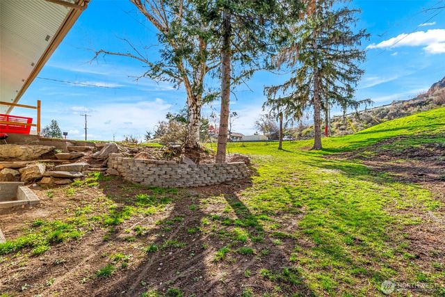 1117 Appleland Drive, Wenatchee, WA 98801