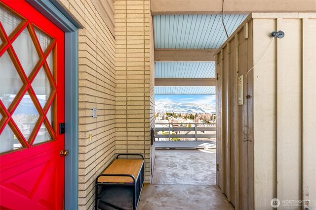 1117 Appleland Drive, Wenatchee, WA 98801