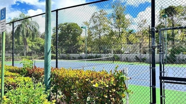 8821 Wiles Road 101, Coral Springs, FL 33067