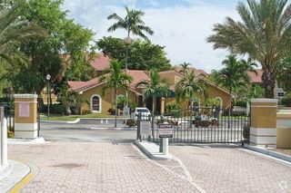 8821 Wiles Road 101, Coral Springs, FL 33067
