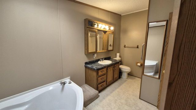 125 E Andres Street #9, Tomah, WI 54660