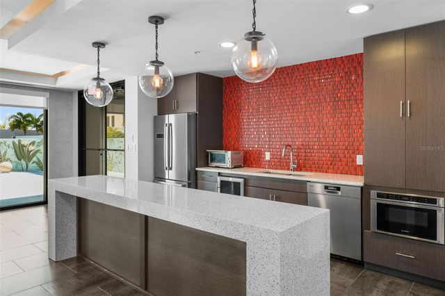 199 DALI BOULEVARD 1001, St Petersburg, FL 33701