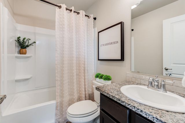 13805 Paris Avenue, Lubbock, TX 79423