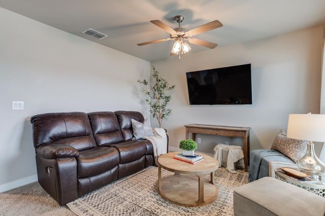 13805 Paris Avenue, Lubbock, TX 79423