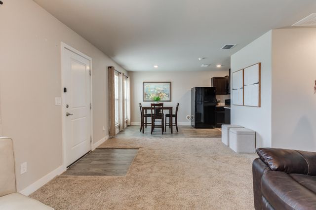 13805 Paris Avenue, Lubbock, TX 79423