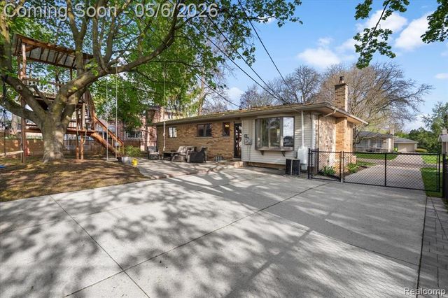 313 Ely Drive, Northville, MI 48167