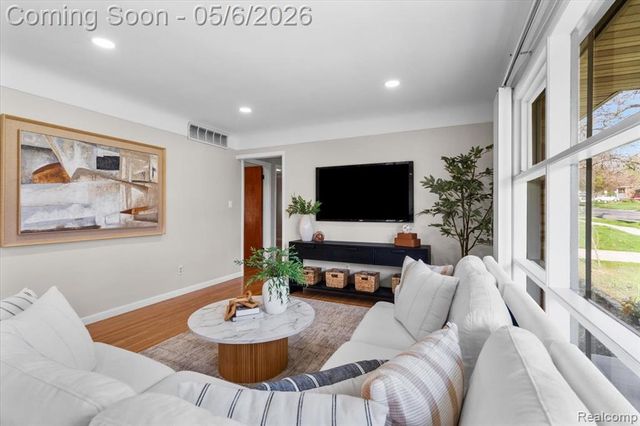 313 Ely Drive, Northville, MI 48167