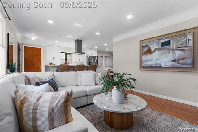 313 Ely Drive, Northville, MI 48167