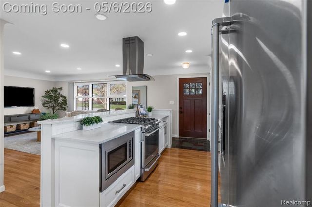 313 Ely Drive, Northville, MI 48167
