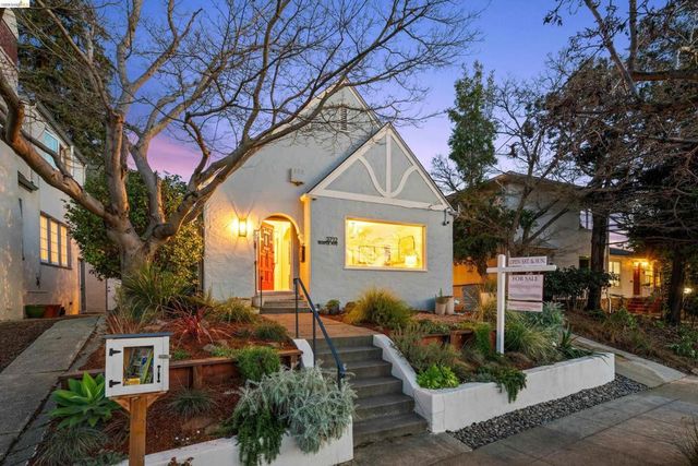 3712 3712 Maple Ave, Oakland, CA 94602