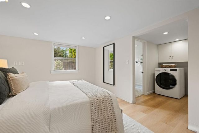 3712 3712 Maple Ave, Oakland, CA 94602