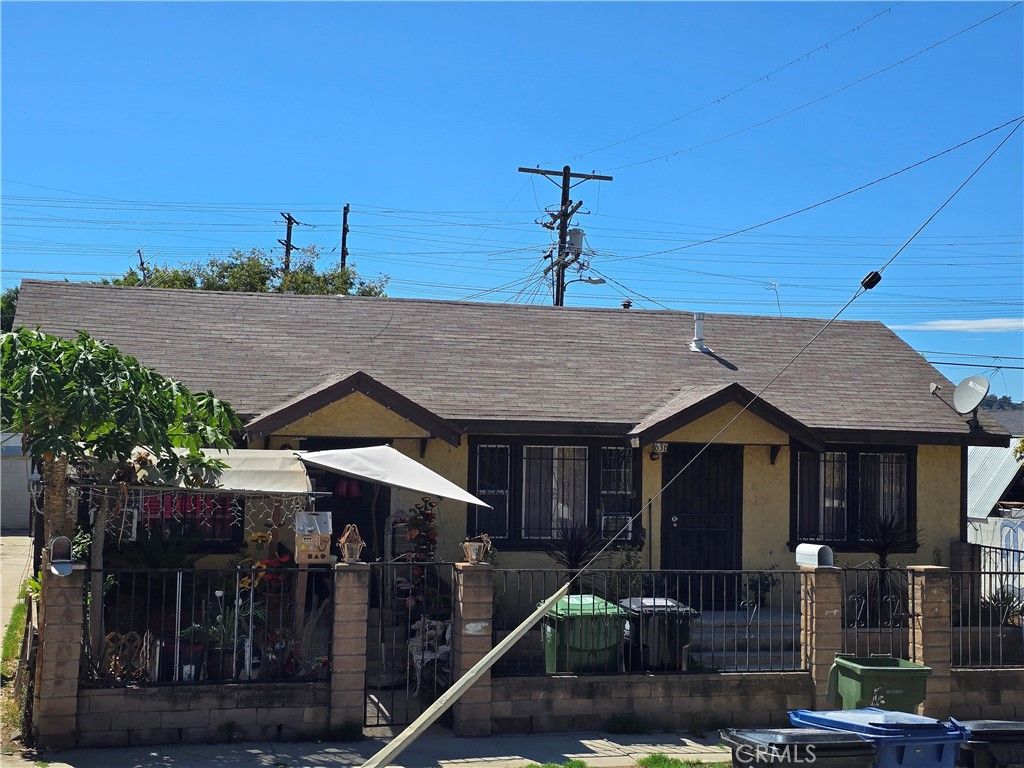 634 Romulo Street, Los Angeles, CA 90065