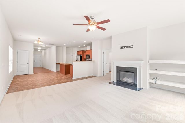8411 Romana Red Lane, Charlotte, NC 28213