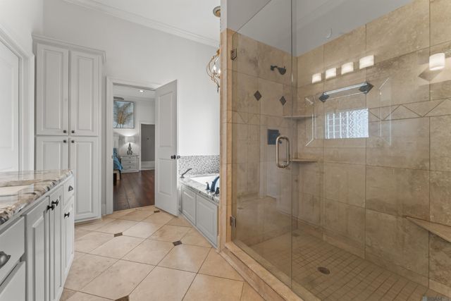 17608 Lake Vista Dr, Greenwell Springs, LA 70739