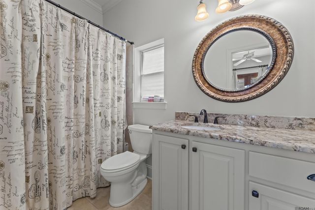 17608 Lake Vista Dr, Greenwell Springs, LA 70739