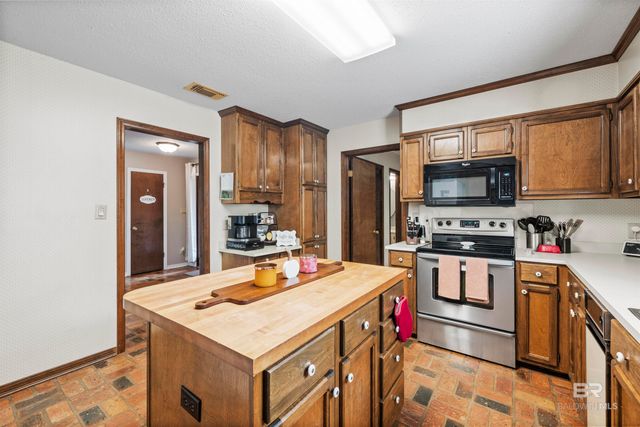 102 Jewel Circle, Daphne, AL 36526