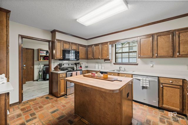 102 Jewel Circle, Daphne, AL 36526