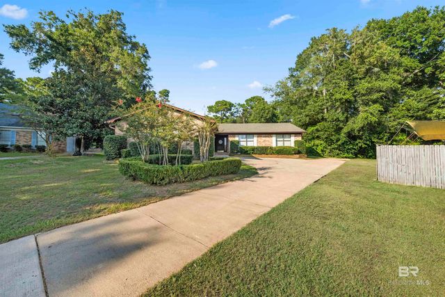 102 Jewel Circle, Daphne, AL 36526