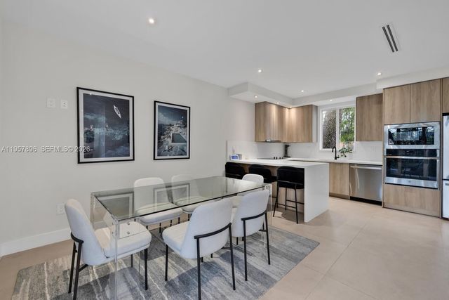 2851 SW 33rd Ct 2851, Miami, FL 33133