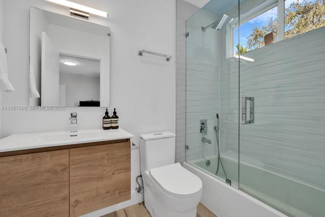 2851 SW 33rd Ct 2851, Miami, FL 33133