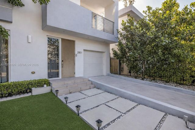 2851 SW 33rd Ct 2851, Miami, FL 33133