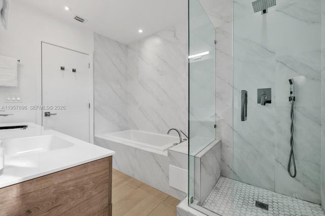 2851 SW 33rd Ct 2851, Miami, FL 33133