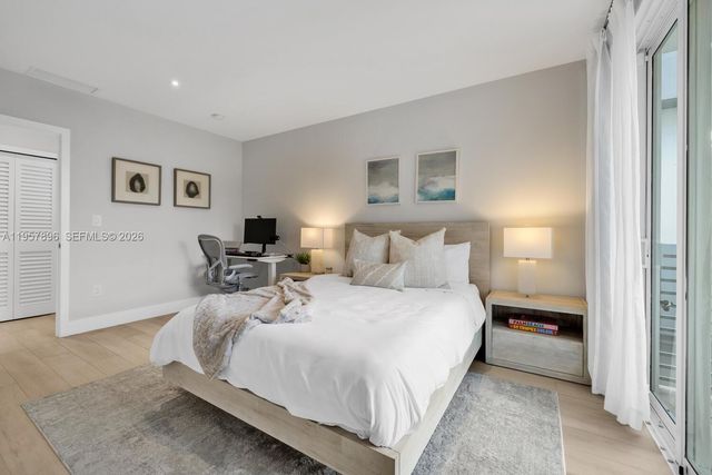 2851 SW 33rd Ct 2851, Miami, FL 33133