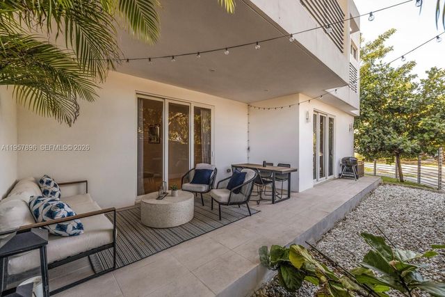 2851 SW 33rd Ct 2851, Miami, FL 33133