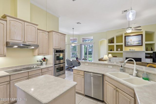 1695 WATERS EDGE Drive, Fleming Island, FL 32003