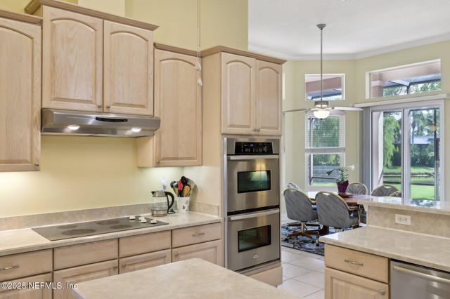 1695 WATERS EDGE Drive, Fleming Island, FL 32003