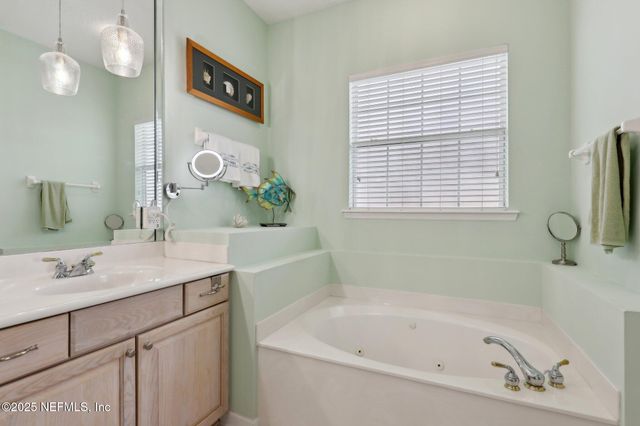 1695 WATERS EDGE Drive, Fleming Island, FL 32003
