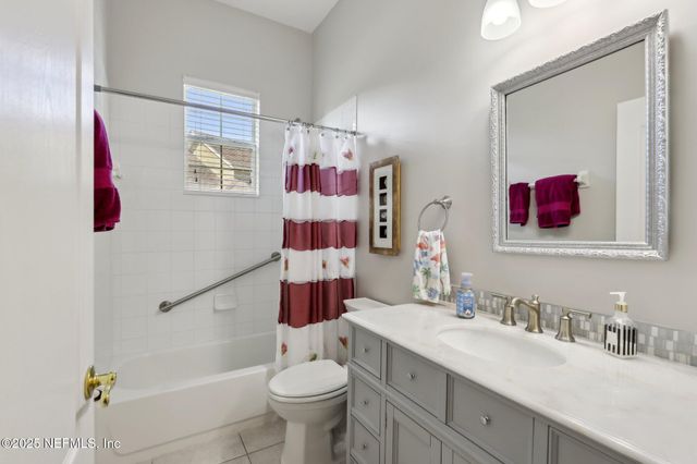 1695 WATERS EDGE Drive, Fleming Island, FL 32003