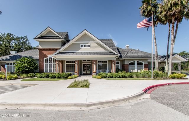 1695 WATERS EDGE Drive, Fleming Island, FL 32003