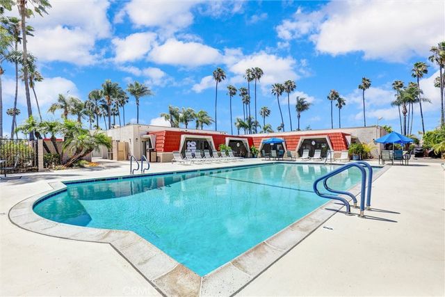 24921 Muirlands Boulevard 313, Lake Forest, CA 92630