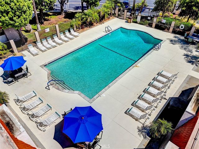 24921 Muirlands Boulevard 313, Lake Forest, CA 92630
