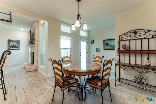 8119 Green Hill Drive, Salado, TX 76571