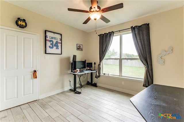 8119 Green Hill Drive, Salado, TX 76571