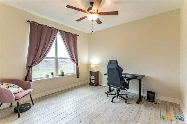 8119 Green Hill Drive, Salado, TX 76571