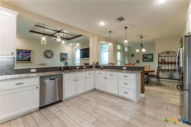 8119 Green Hill Drive, Salado, TX 76571