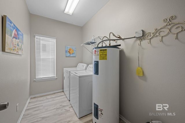 1372 W Beach Boulevard B, Gulf Shores, AL 36542