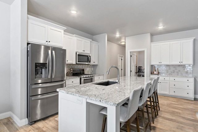 2188 TRELLIS DRIVE, De Pere, WI 54115