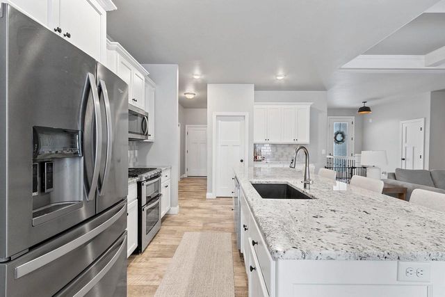 2188 TRELLIS DRIVE, De Pere, WI 54115