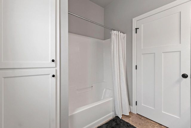 2188 TRELLIS DRIVE, De Pere, WI 54115