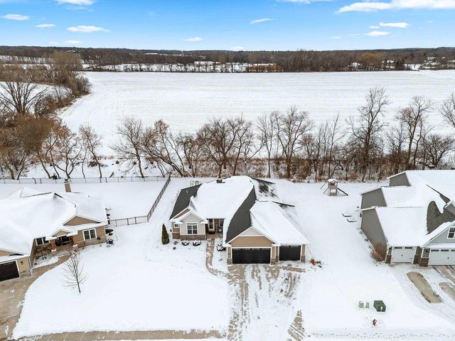 2188 TRELLIS DRIVE, De Pere, WI 54115