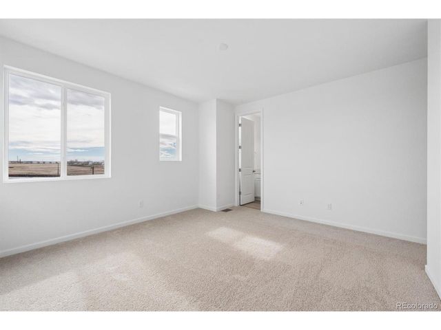 24121 E 30th Pl, Aurora, CO 80019