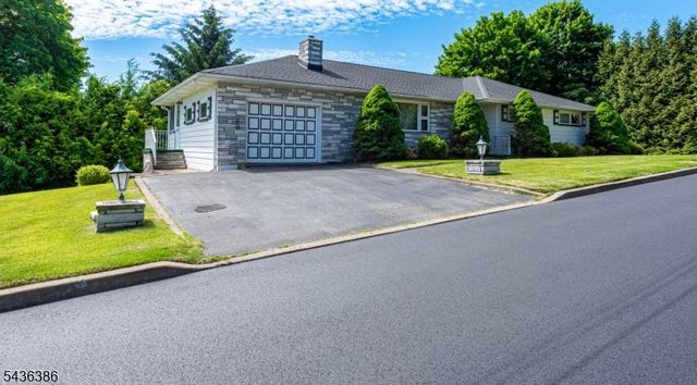 35 Hillside Ave, Netcong Boro, NJ 07857